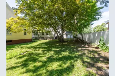 37 Trenton Street, Pawtucket, RI 02860 - Photo 19