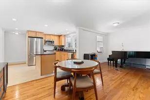 17 Bank St, Warwick, RI 02888 - Photo 9