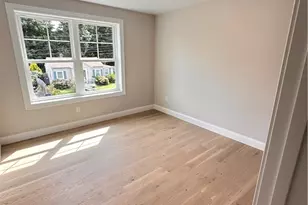 67 Kenway Ave, Warwick, RI 02889 - Photo 5