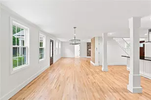 2 Border St, West Warwick, RI 02893 - Photo 9