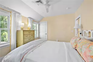 342 Blvd Blvd, Middletown, RI 02842 - Photo 11
