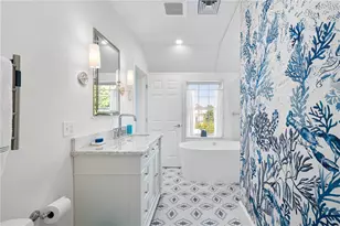 342 Blvd Blvd, Middletown, RI 02842 - Photo 13