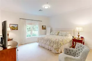 1404 S County Trl, East Greenwich, RI 02818 - Photo 17