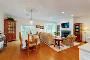 1404 S County Trl, East Greenwich, RI 02818 - Photo 7
