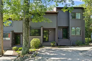 7 Wake Robin Rd, Lincoln, RI 02865 - Photo 1