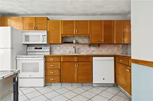 7 Wake Robin Rd, Lincoln, RI 02865 - Photo 11