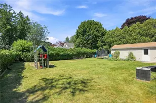 197 Glen Dr, Warwick, RI 02889 - Photo 31