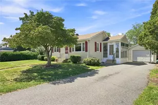 197 Glen Dr, Warwick, RI 02889 - Photo 1