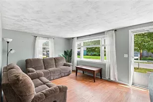 197 Glen Dr, Warwick, RI 02889 - Photo 7