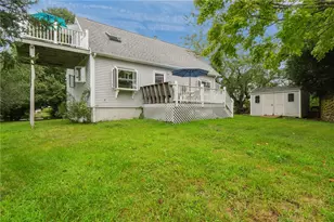 4 Melbourne Dr, Narragansett, RI 02882 - Photo 5