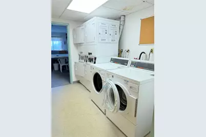 728 Beverage Hill Avenue #8, Pawtucket, RI 02861 - Photo 9