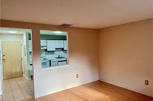 728 Beverage Hill Ave, Pawtucket, RI 02861 - Photo 7