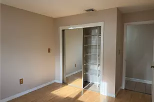 728 Beverage Hill Ave, Pawtucket, RI 02861 - Photo 5