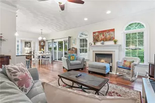 31 Butterfly Dr, Westerly, RI 02891 - Photo 9