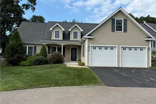 31 Butterfly Dr, Westerly, RI 02891 - Photo 9