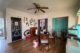 27 Short St, Pawtucket, RI 02861 - Photo 7