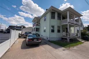 27 Short St, Pawtucket, RI 02861 - Photo 1