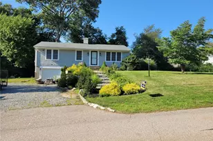 25 Marian Ave, Narragansett, RI 02882 - Photo 1