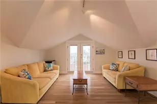 72 Thames St, Bristol, RI 02809 - Photo 13