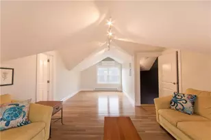 72 Thames St, Bristol, RI 02809 - Photo 11
