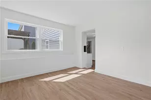 25 Stoneham St St, Cranston, RI 02920 - Photo 37