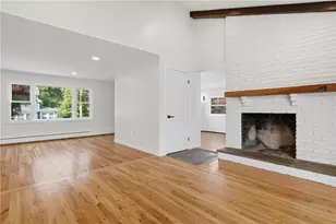 25 Stoneham St St, Cranston, RI 02920 - Photo 21