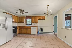 29 Stillwater Ave, Providence, RI 02908 - Photo 5