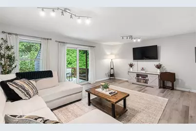 200 Heroux Boulevard #203, Cumberland, RI 02864 - Photo 3
