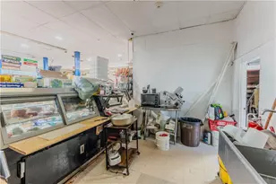 91 Laura St, Providence, RI 02907 - Photo 11