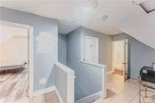 91 Laura St, Providence, RI 02907 - Photo 33