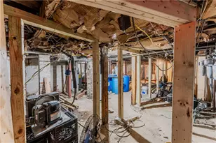 91 Laura St, Providence, RI 02907 - Photo 41