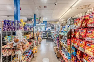 91 Laura St, Providence, RI 02907 - Photo 7