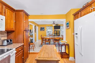 39 Bolton Ave, Providence, RI 02908 - Photo 21