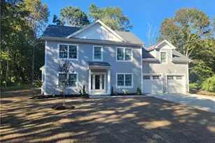 1015 E Shore Rd, Jamestown, RI 02835 - Photo 1