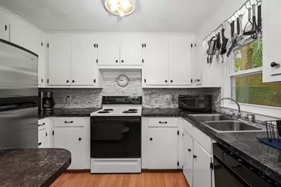 10 Bow Run, Narragansett, RI 02874 - Photo 5