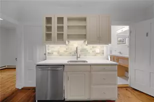 97 Jenkins St, Providence, RI 02906 - Photo 9