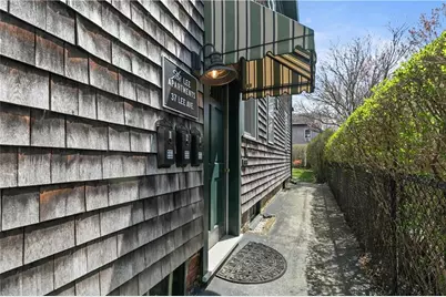 37 Lee Avenue #3, Newport, RI 02840 - Photo 3