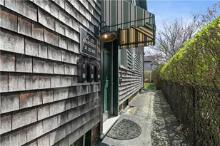37 Lee Ave, Newport, RI 02840 - Photo 3