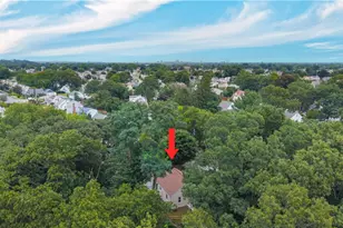 110 Ausdale Rd, Cranston, RI 02910 - Photo 31