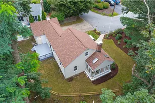 110 Ausdale Rd, Cranston, RI 02910 - Photo 29