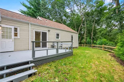 110 Ausdale Road, Cranston, RI 02910 - Photo 29