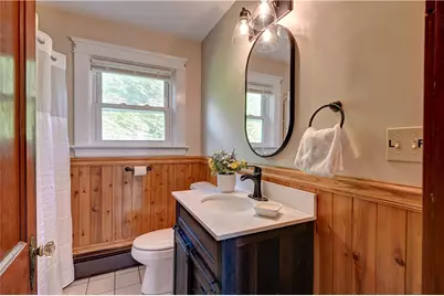 222 Peckham Avenue, Middletown, RI 02842 - Photo 19