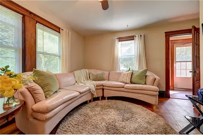 222 Peckham Avenue, Middletown, RI 02842 - Photo 9