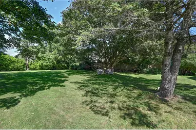 222 Peckham Avenue, Middletown, RI 02842 - Photo 27