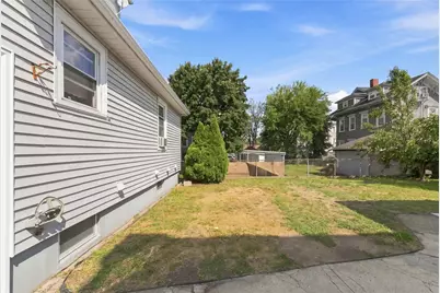 16 Fales Street, Central Falls, RI 02863 - Photo 5