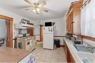 16 Fales Street, Central Falls, RI 02863 - Photo 27