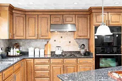5 Kent Avenue, East Providence, RI 02914 - Photo 21