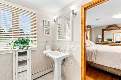 5 Kent Avenue, East Providence, RI 02914 - Photo 27