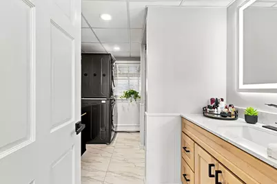 5 Kent Avenue, East Providence, RI 02914 - Photo 43