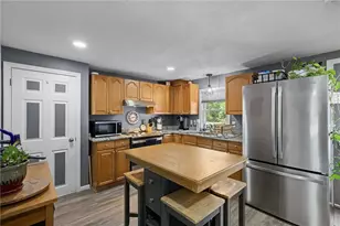 73 Harrison St, Cumberland, RI 02864 - Photo 5